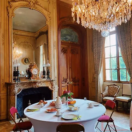 Alojamento de Acomodação e Pequeno-almoço Chateau De 3*