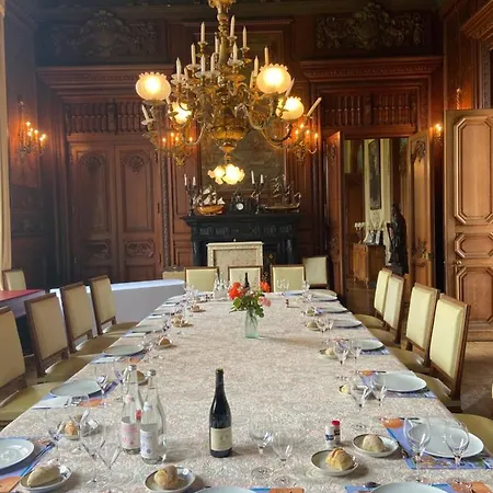 Chateau De Alojamento de Acomodação e Pequeno-almoço Villersexel